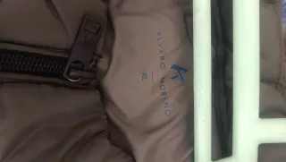 Chaleco verde Álvaro Moreno