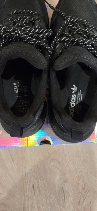 Adidas ZX22 Boost Negras Talla 43 1/3