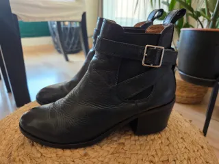 Botines Piel Bimba y Lola Negros Mujer