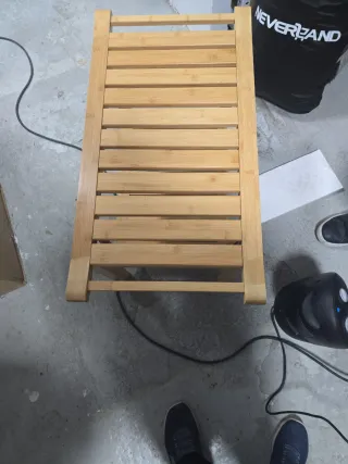 Banco de bambú para baño