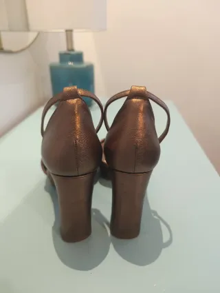 Sandalias Hoss Intropia Tacon Bronze