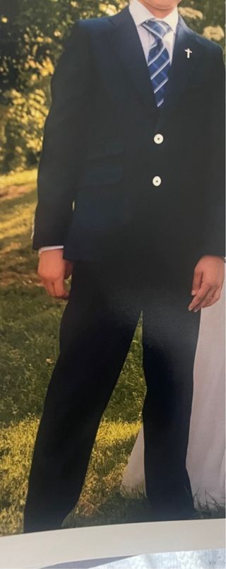 Traje de niño azul con corbata 10 años