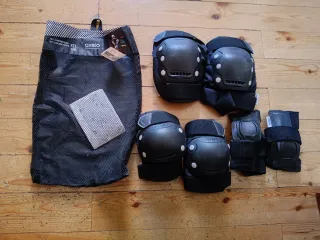 Patines en línea Oxelo Talla 44 + set protecciones