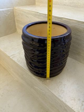Vaso viola in ceramica