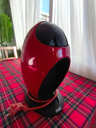 Cafetera Dolce Gusto Roja