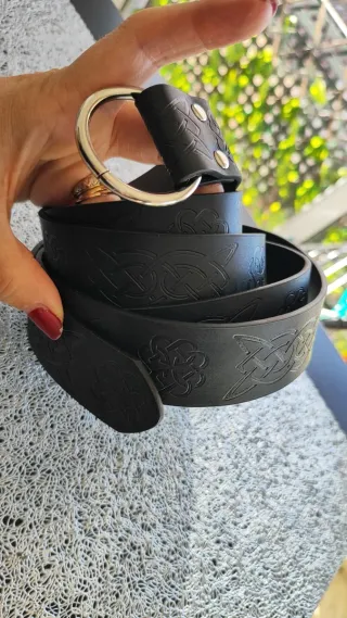 Lote disfraz Vikingo: Cinturón y Pulsera