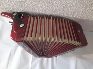 Fisarmonica Paolo Soprani 32 Bassi