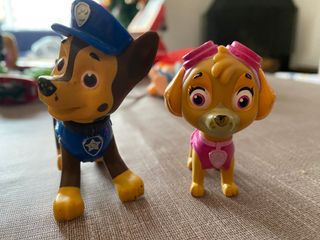 Muñecos Patrulla Canina Chase y Skye