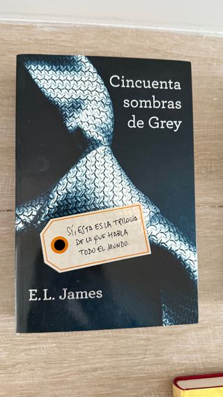 CINCUENTA SOMBRAS DE GREY