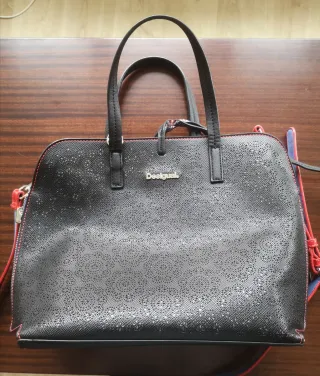 Bolso Desigual Negro y Rojo 2 en 1