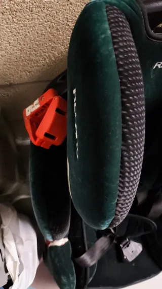 Silla de coche Babyauto negra. De 0 a 18kg.