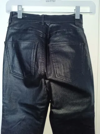Pantalones campana Pull&Bear negros