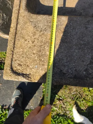 Fregadero de piedra antiguo