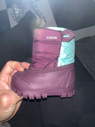 Botas nieve LUGIK 18-19 y guantes 12-18m