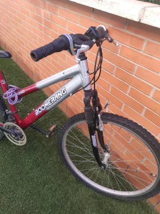 Bicicleta Boomerang  roja y plata
