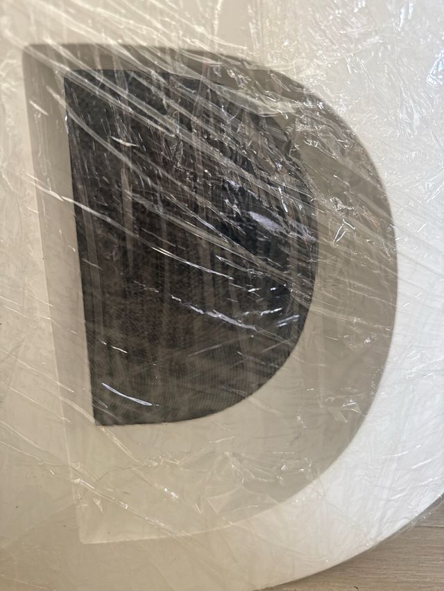 Letra D decorativa lacada blanco