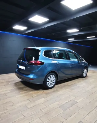 Opel Zafira Tourer 7 plazas distintivo c