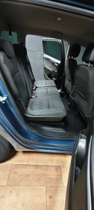 Opel Zafira Tourer 7 plazas distintivo c