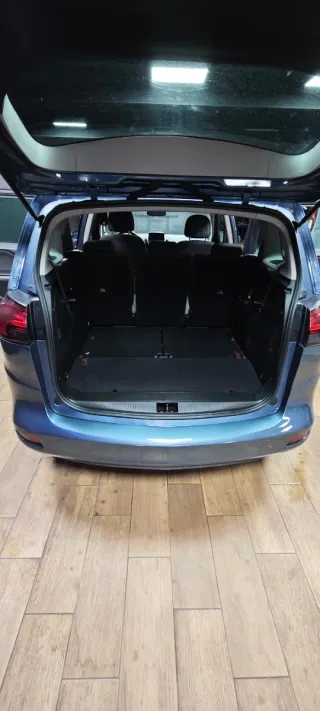 Opel Zafira Tourer 7 plazas distintivo c