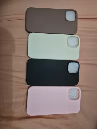 Custodie per iPhone 15 (Apple)