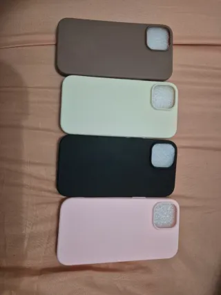 Custodie per iPhone 15 (Apple)