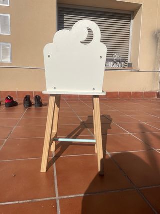 Trona de juguete madera y blanco