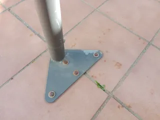 Carpa o cenador de jardín (sin la mesa)