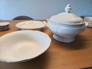 Vajilla Pontesa Porcelana Borde Dorado