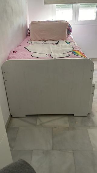 Cama nido muy NUEVA de 150cm con 3 cajones