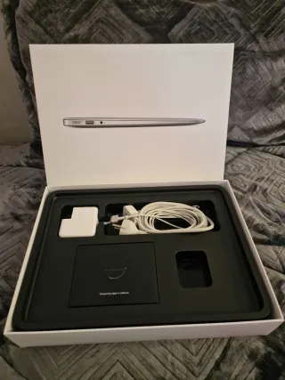 MacBook Air 13 2017 128GB Plata