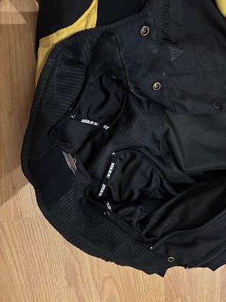 Chaqueta Moto Dainese Negra y Amarilla
