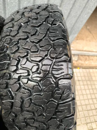 4 neumáticos bf All terrain 235/75 R15