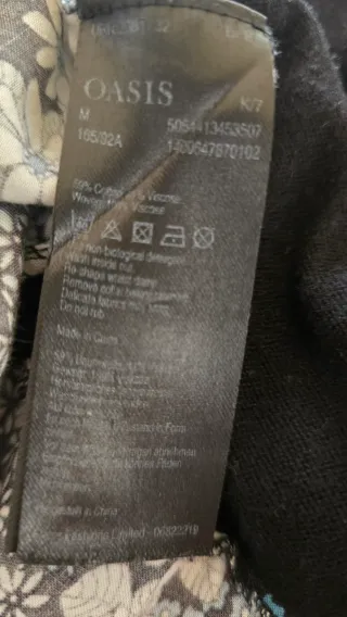 Maglia con inserto floreale