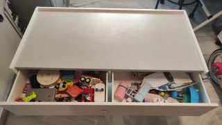 Mesa amplia de juegos infantil Ikea Dundra