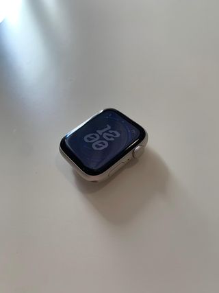 Apple Watch SE 2ª Gen 44mm Argento