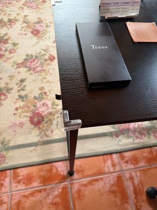 Mesa de Escritorio Negra y Marrón