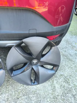 Tapacubos Tesla Model 3 (4 unidades)