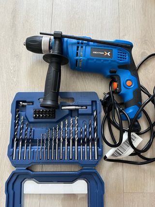 Taladro Dexter 900W + Set Brocas