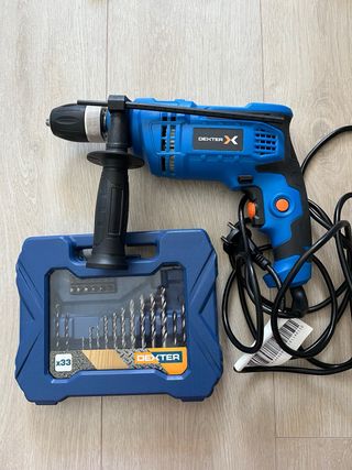 Taladro Dexter 900W + Set Brocas