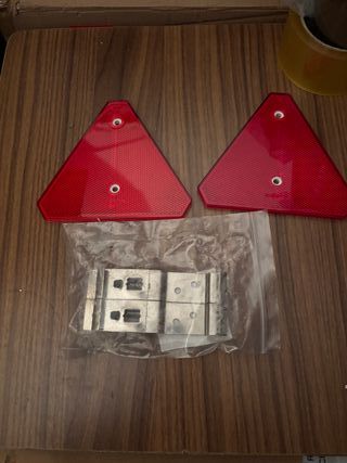 Recambios para remolque: reflectores y soportes