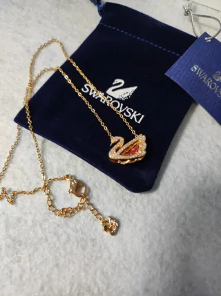 Collar Swarovski Cisne color Plata