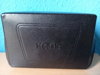 2 Fotocamere Kodak Instamatic 25 e prima Polaroid