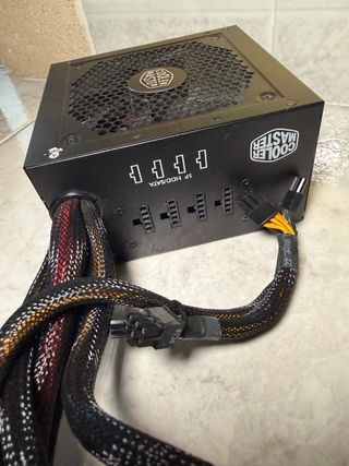 Alimentatore Cooler Master G750M