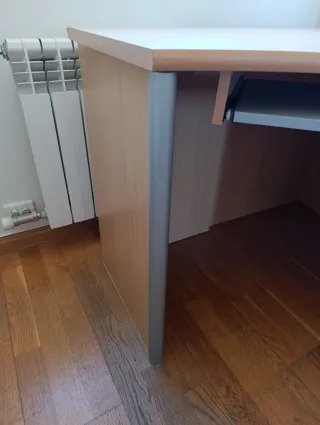 Escritorio de esquina madera y metal