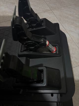 Volante T248 con Pedales