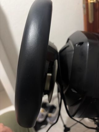 Volante T248 con Pedales