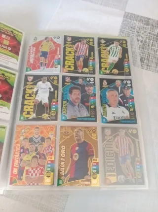 Adrenalyn 2024-25 álbum con balones de oro