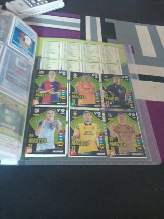 500 cromos Adrenalyn 2024-25 sin repetir