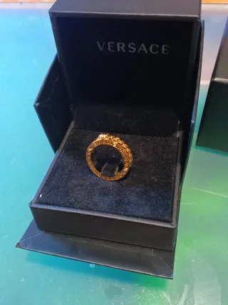Anillo Versace Dorado Bisutería