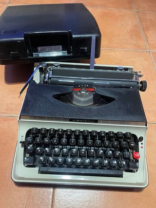 Máquina de escribir Hanimex Portable